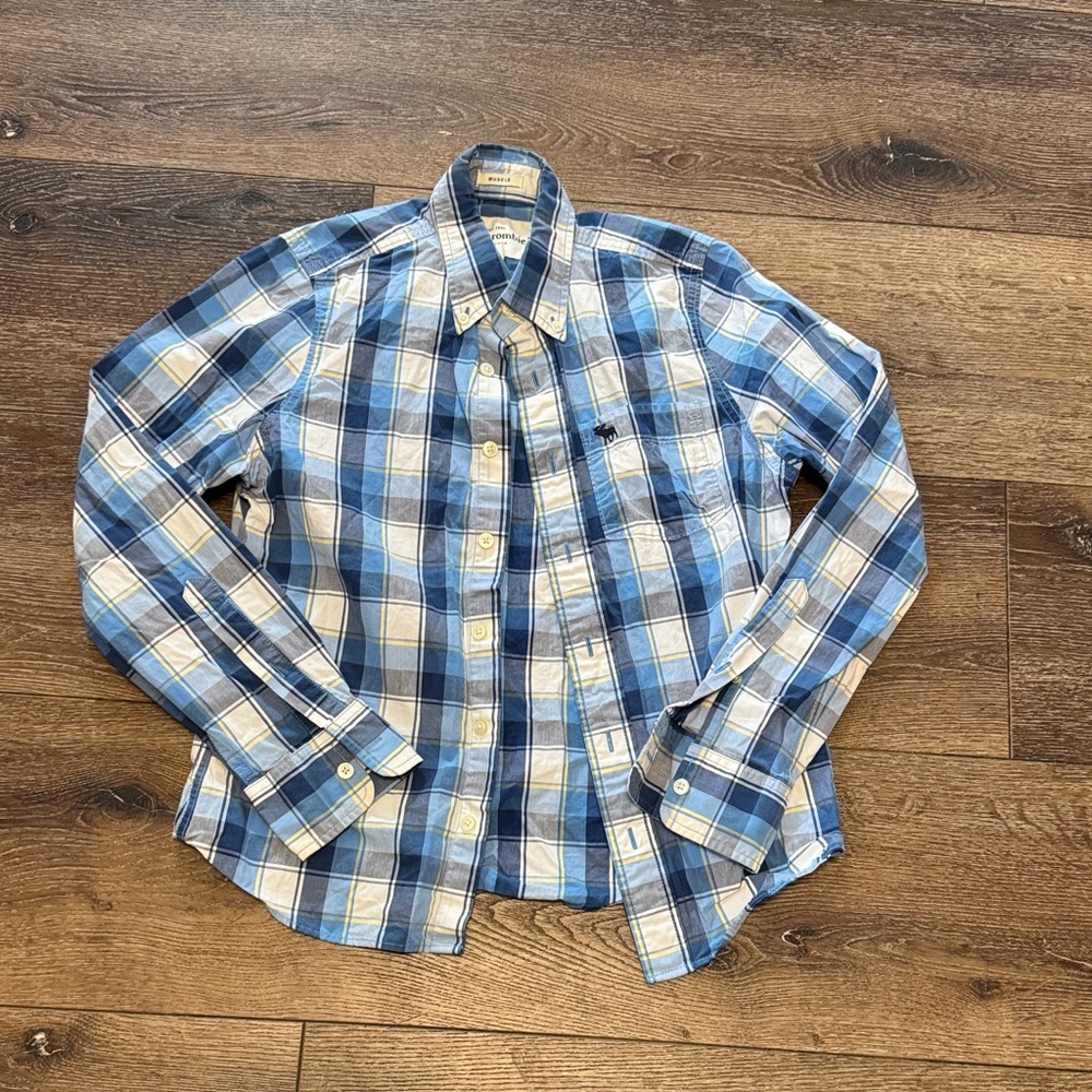 Abercrombie kids button down youth large